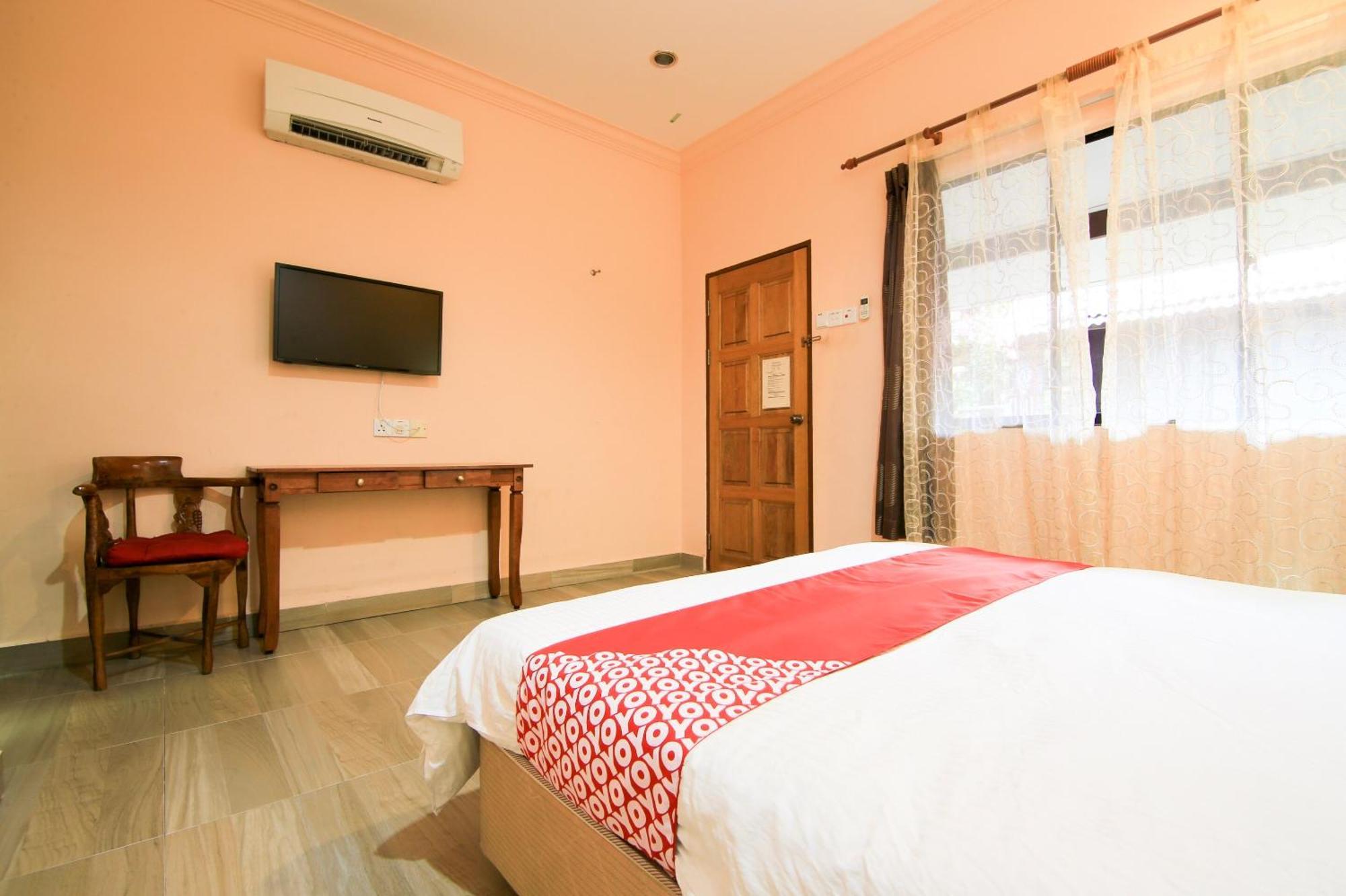 OYO 44084 Ombak Inn Chalet Kampung Teluk Nipah Eksteriør bilde