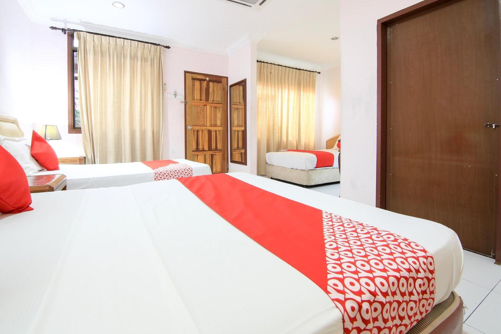 OYO 44084 Ombak Inn Chalet Kampung Teluk Nipah Eksteriør bilde