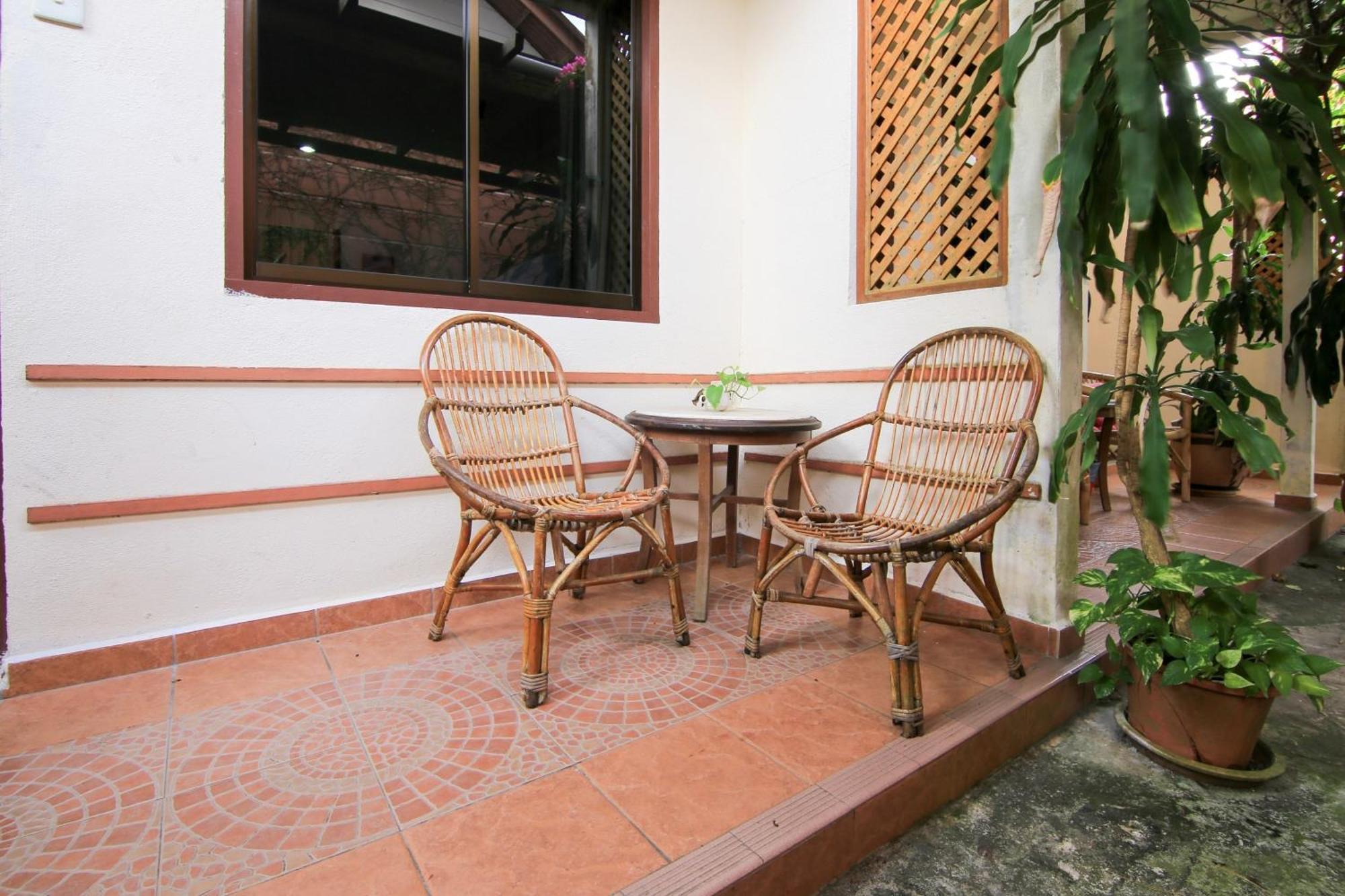 OYO 44084 Ombak Inn Chalet Kampung Teluk Nipah Eksteriør bilde
